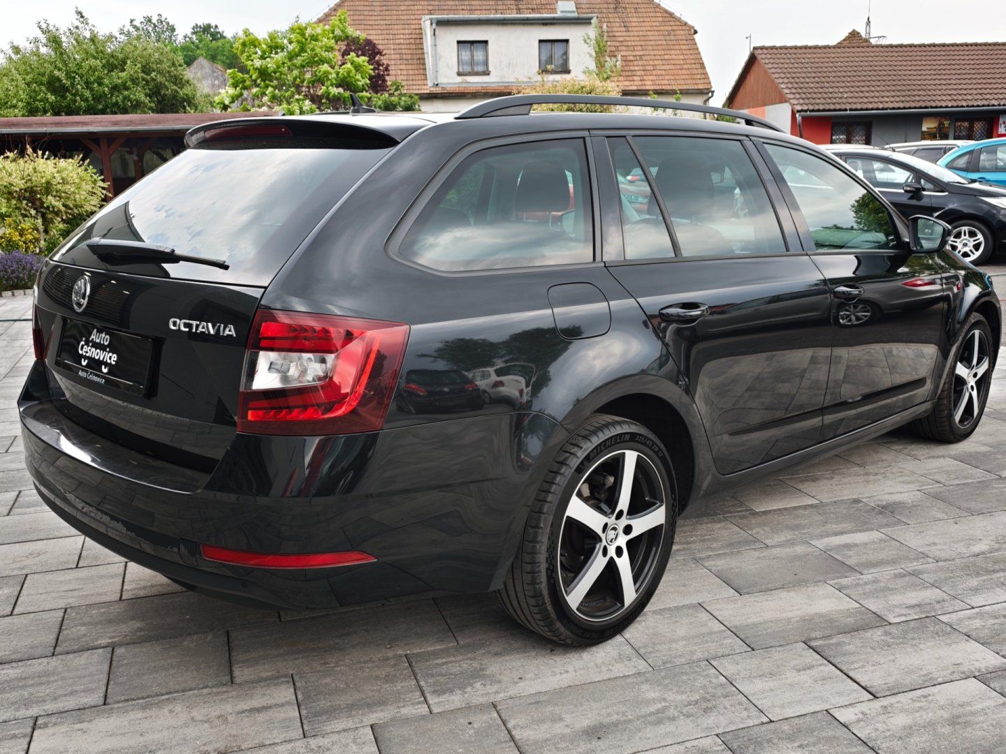 Škoda Octavia, Style 2,0 TDI 110 KW DSG - fotka 5