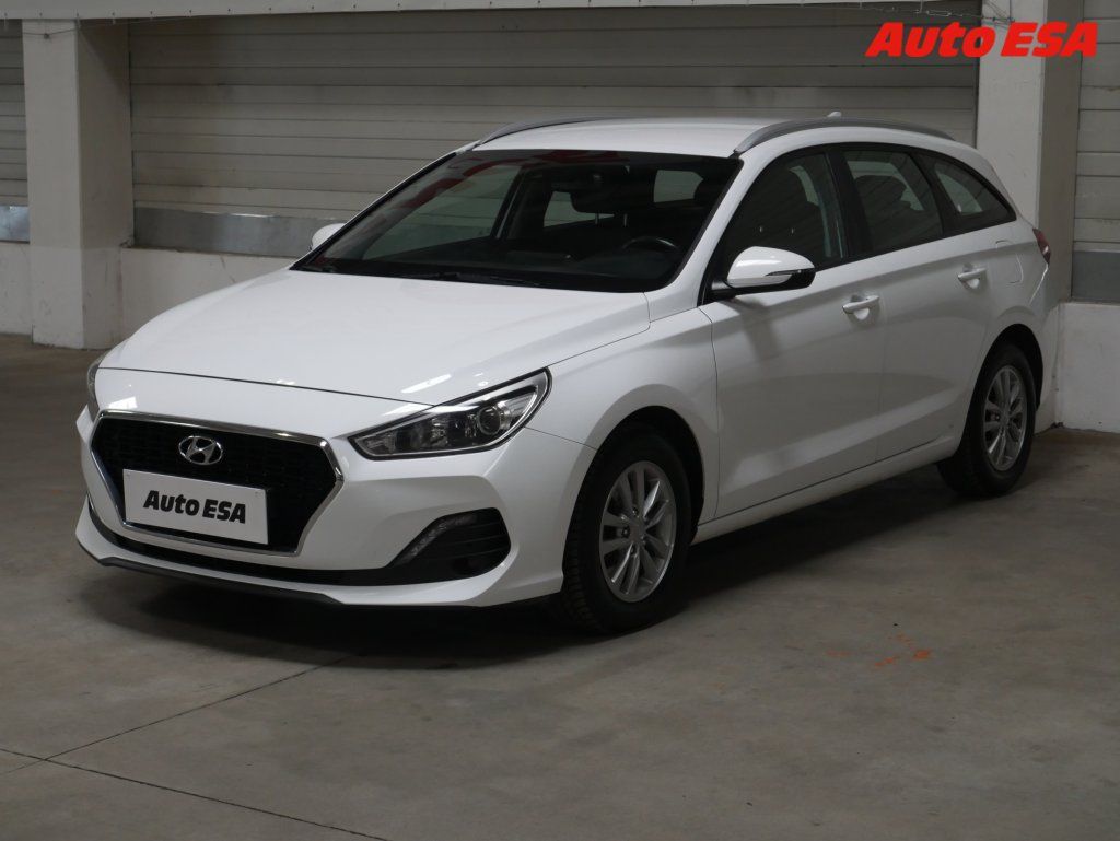 Hyundai i30, 1.6,ČR,AT,AC,temp - fotka 3