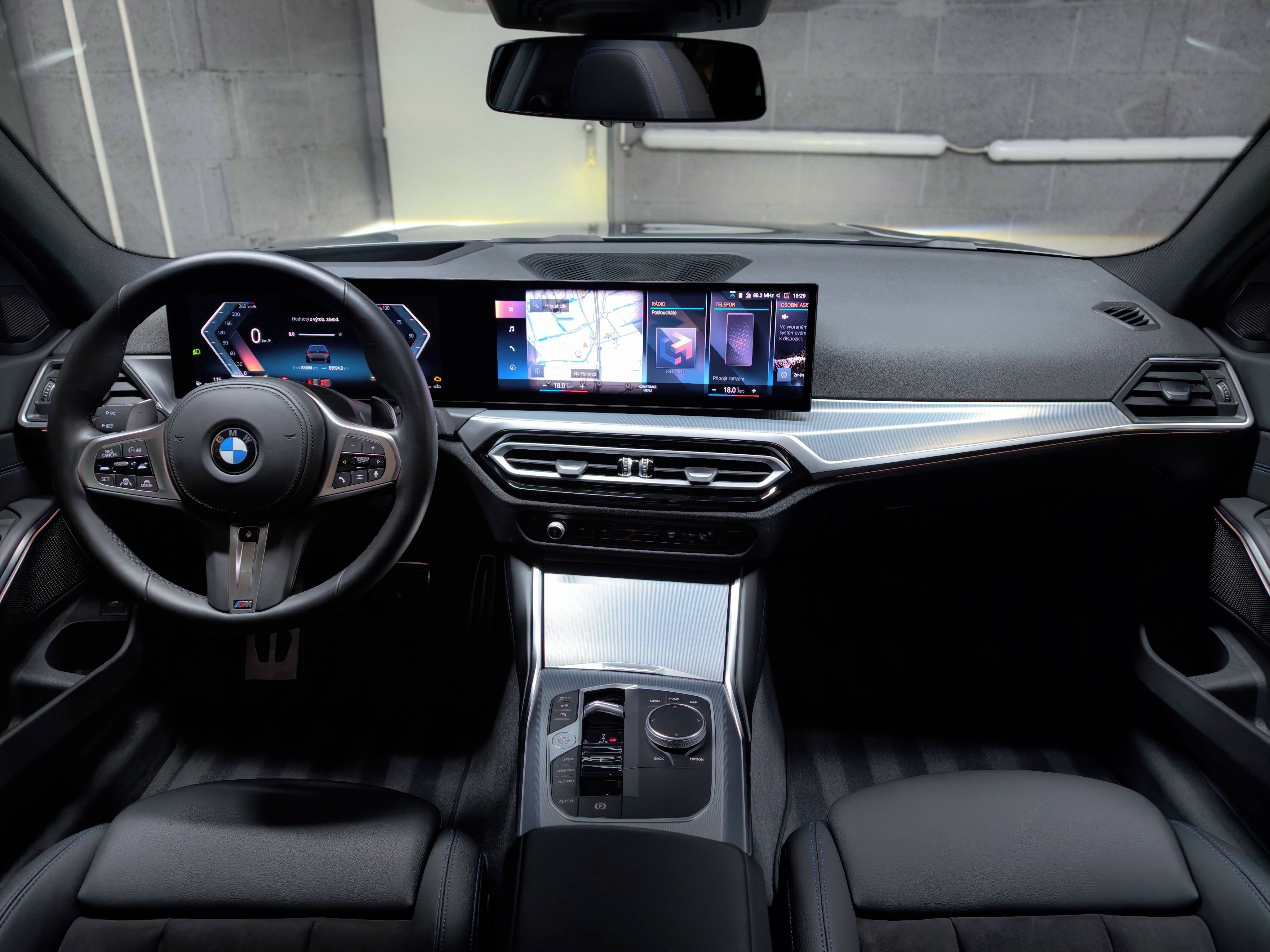 BMW Řada 3, 330dx M|4x4|LED|Pano|Tažné - fotka 2