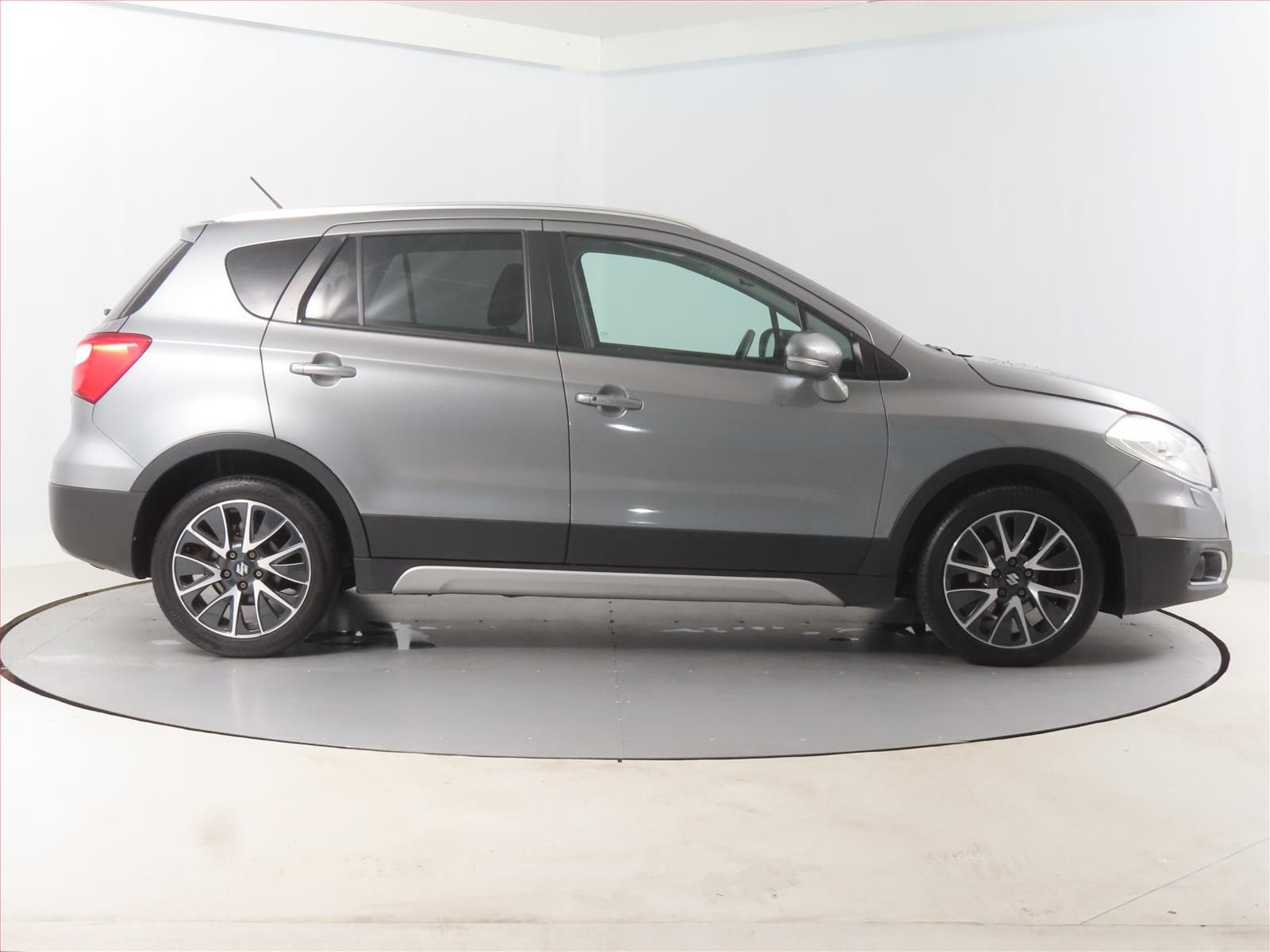 Suzuki SX4 S-Cross, 1.6 VVT AllGrip, 4X4, Automat - fotka 6