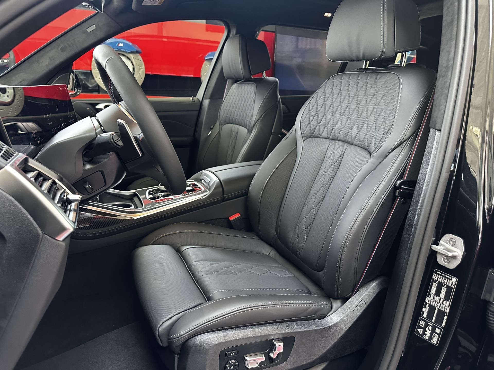 BMW X7, X7 M60i xDrive - fotka 5