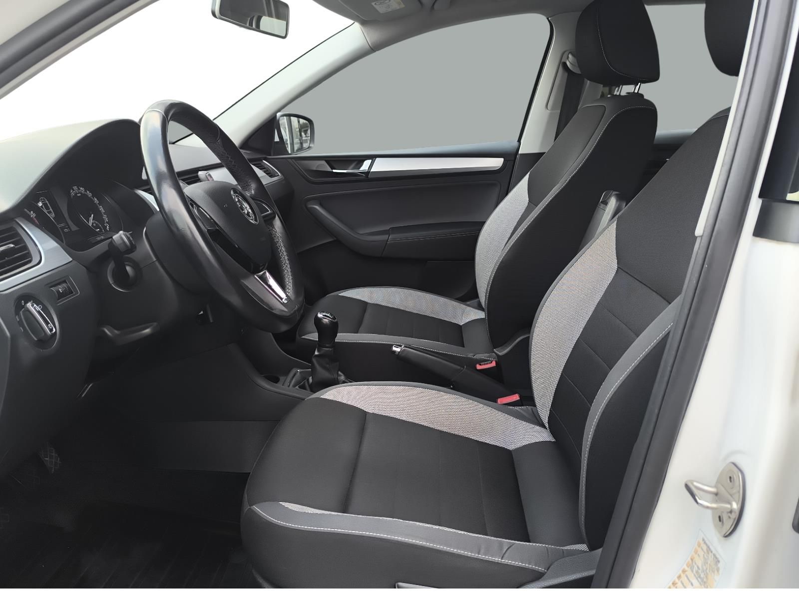 Škoda Rapid, 1.0 TSi Ambition - fotka 6