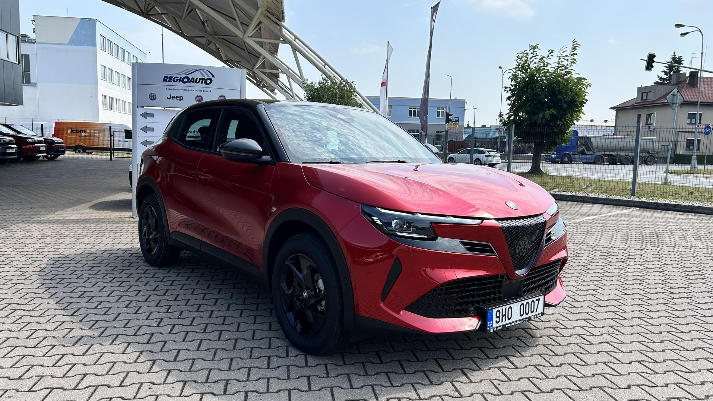 Alfa Romeo Junior, 1.2T 145k Ibrida - fotka 2