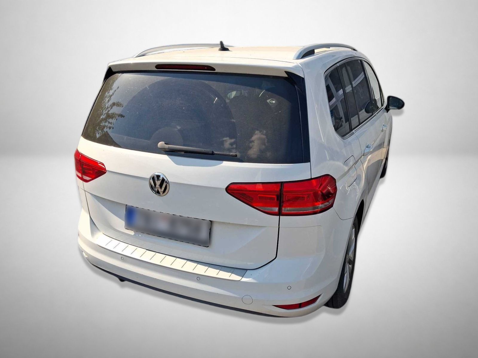 Volkswagen Touran, 1.5 TSI, Automat, ČR,1.maj - fotka 2