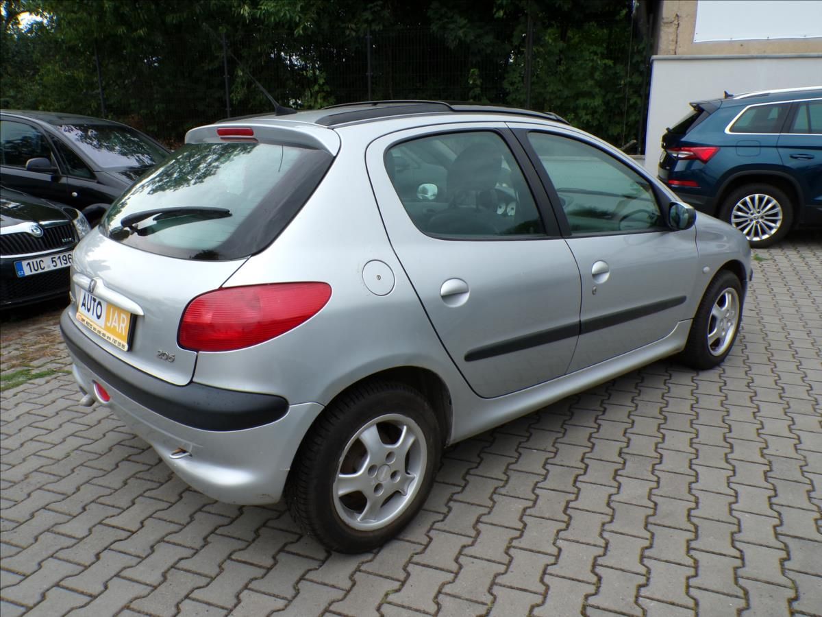 Peugeot 206, 1,4 i - fotka 4
