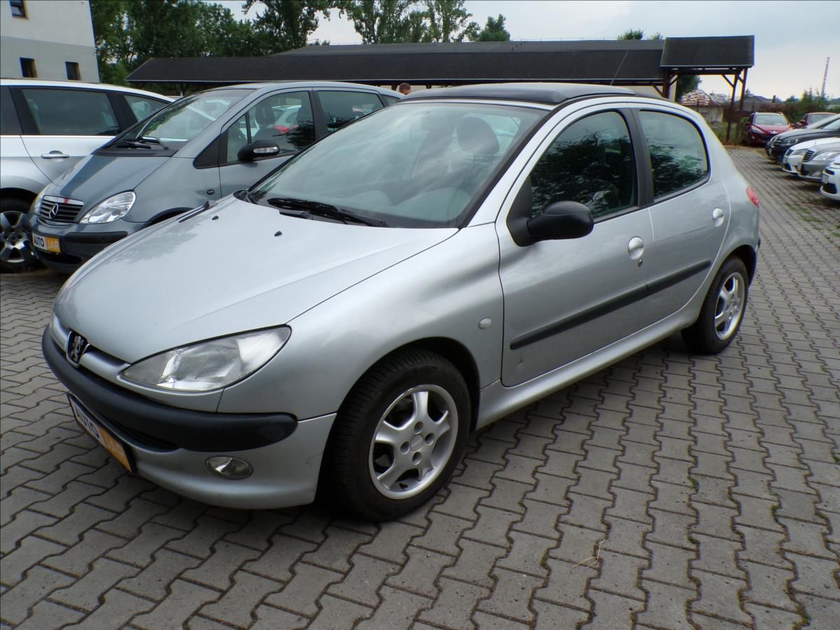 Peugeot 206, 1,4 i - fotka 3