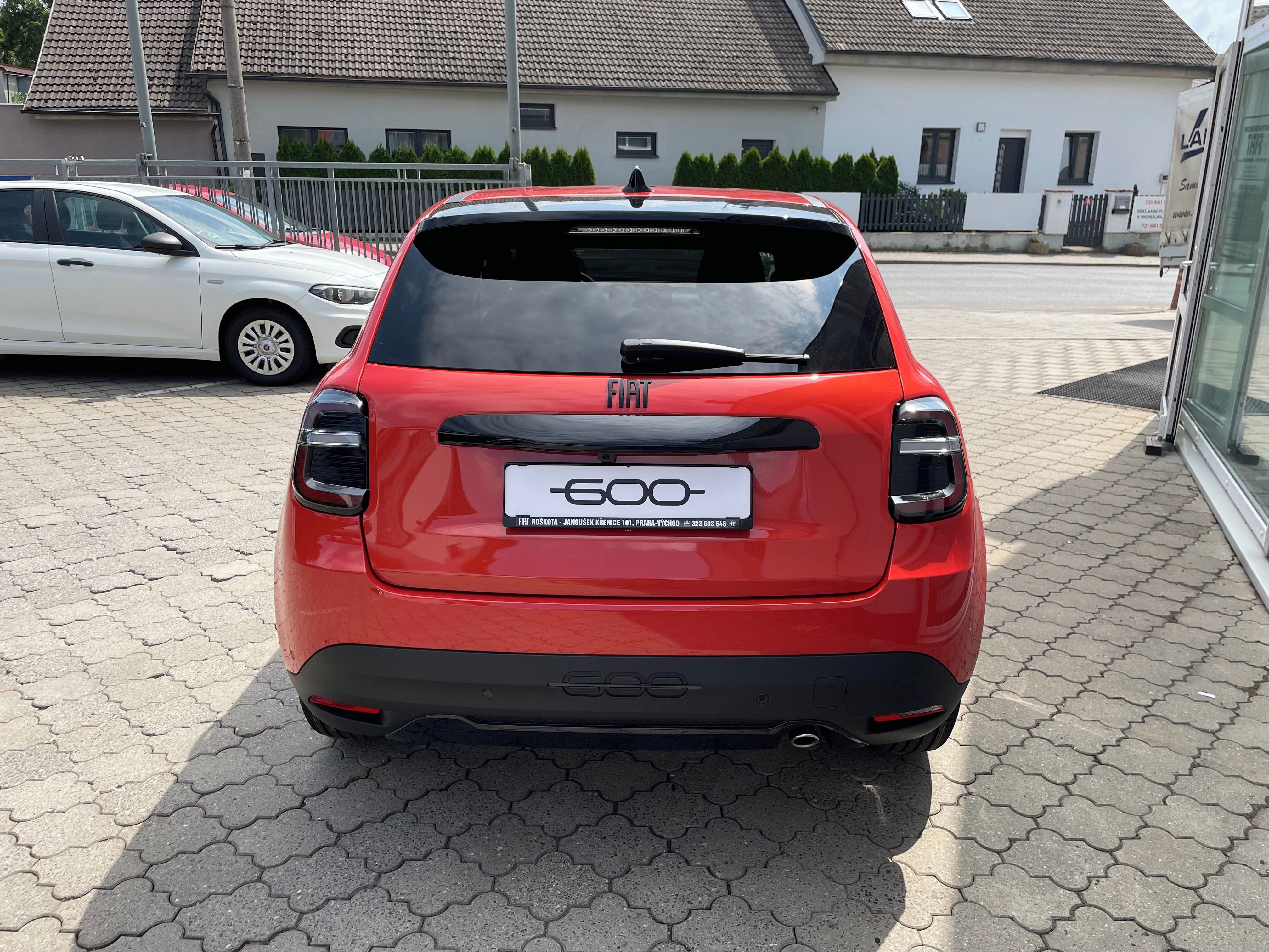 Fiat 600, 1.2 Turbo 100k Sport - fotka 6