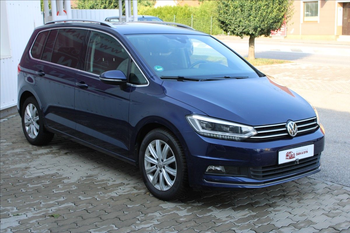 Volkswagen Touran, 1,4 TSI DSG Highline - fotka 2