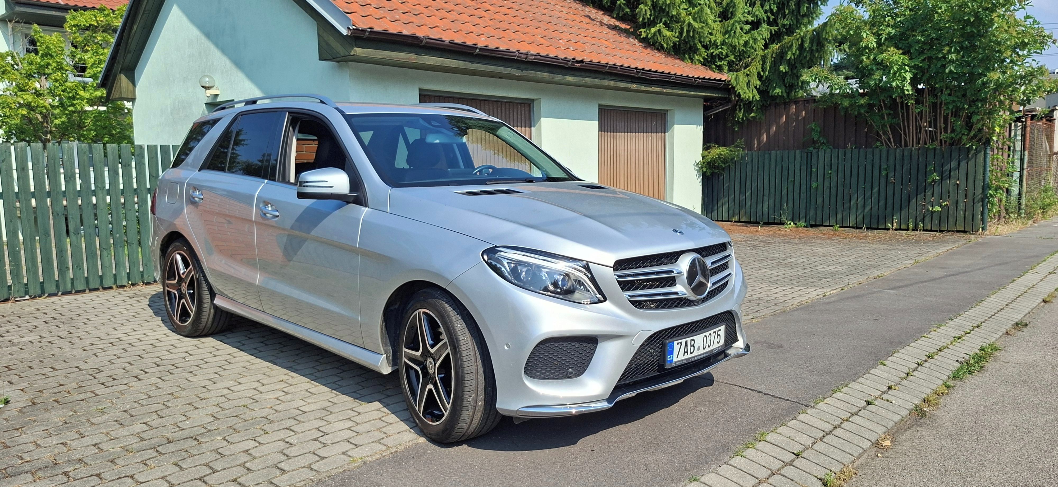 Mercedes-Benz GLE, 350d Amg paket ČR-1.m - fotka 6