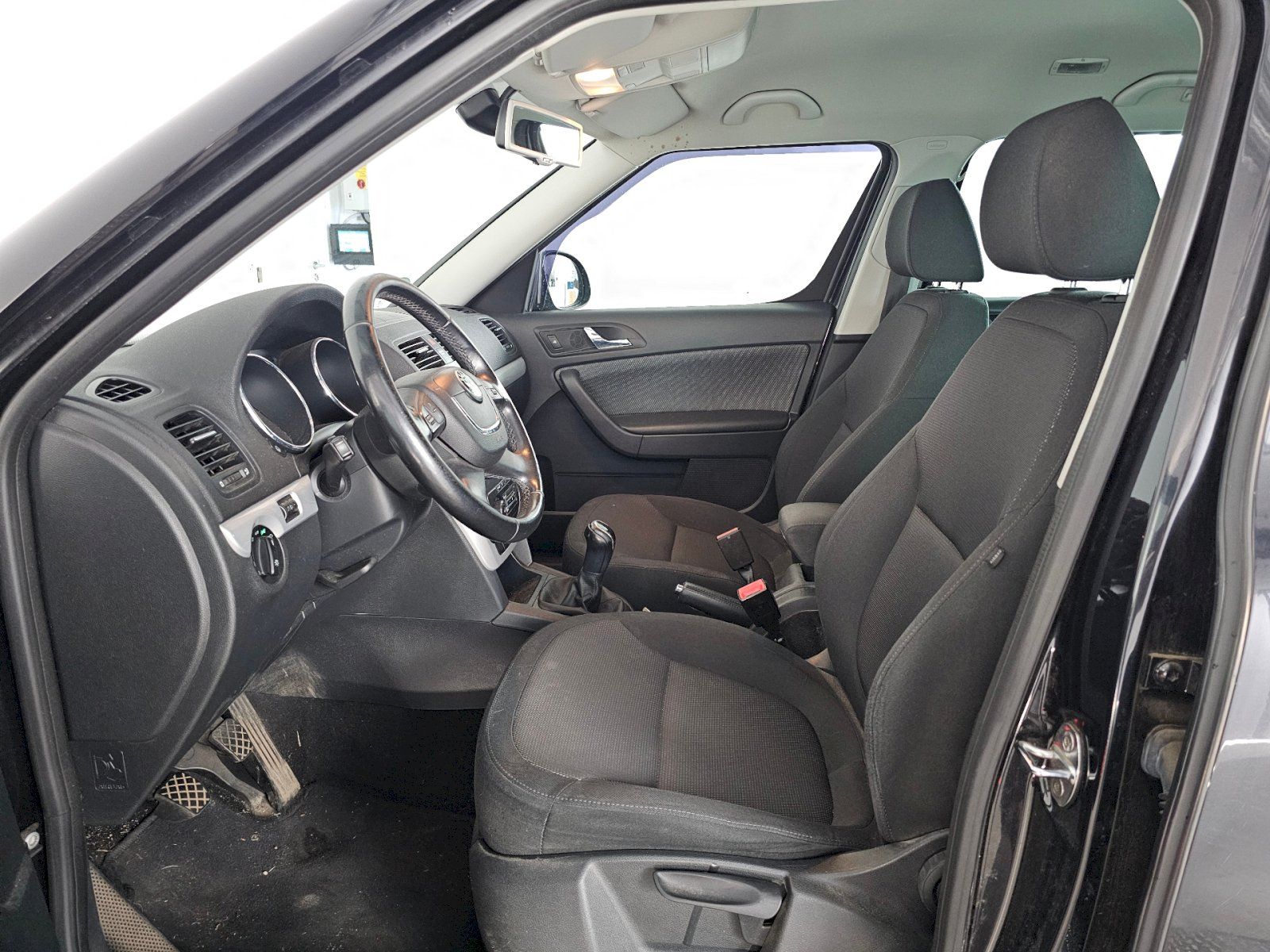 Škoda Yeti, 1.4TSI 90kW AMBITION EXTRA - fotka 6