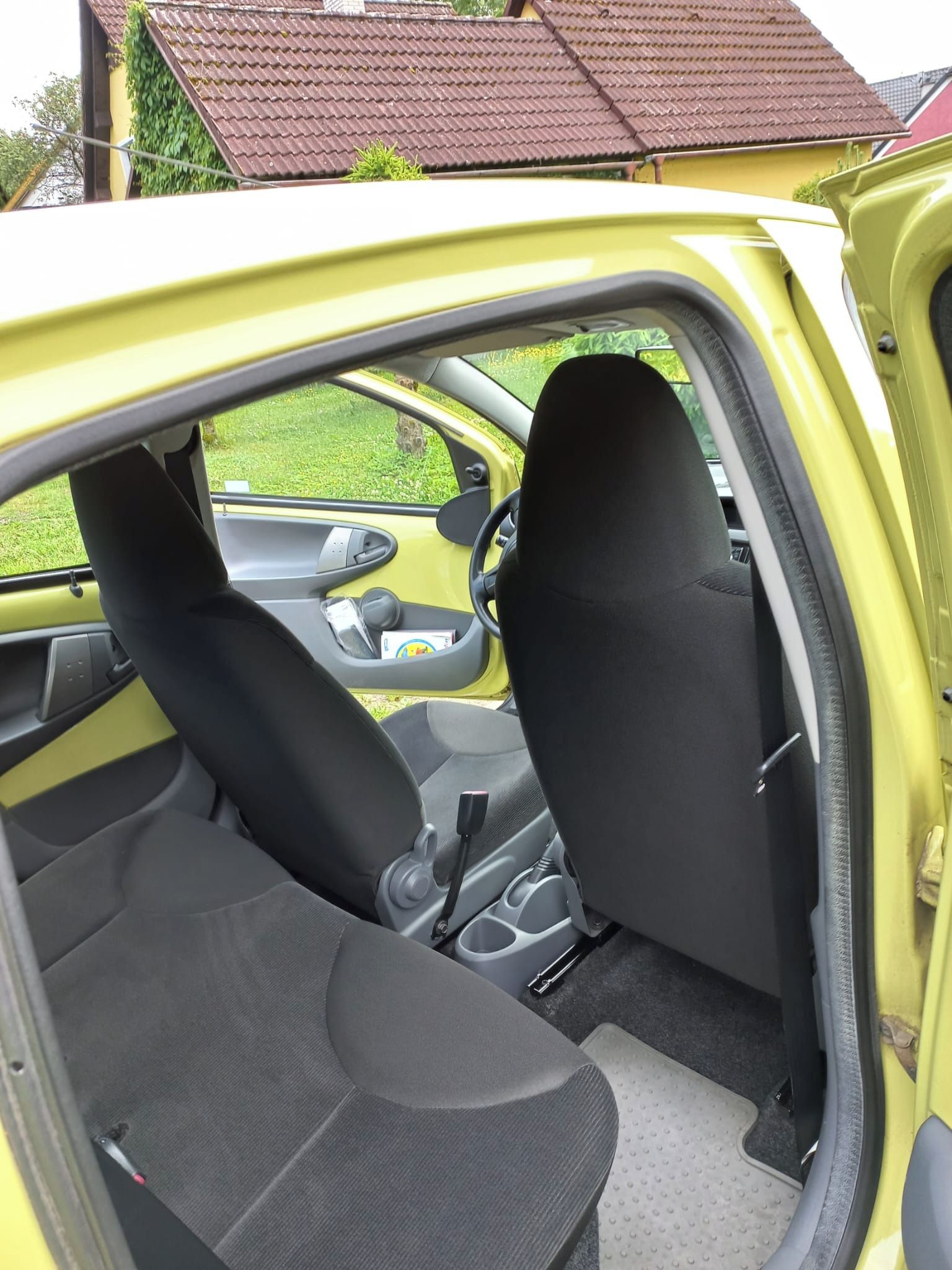Citroën C1, Prodám Citroen C1 5D SX - fotka 2