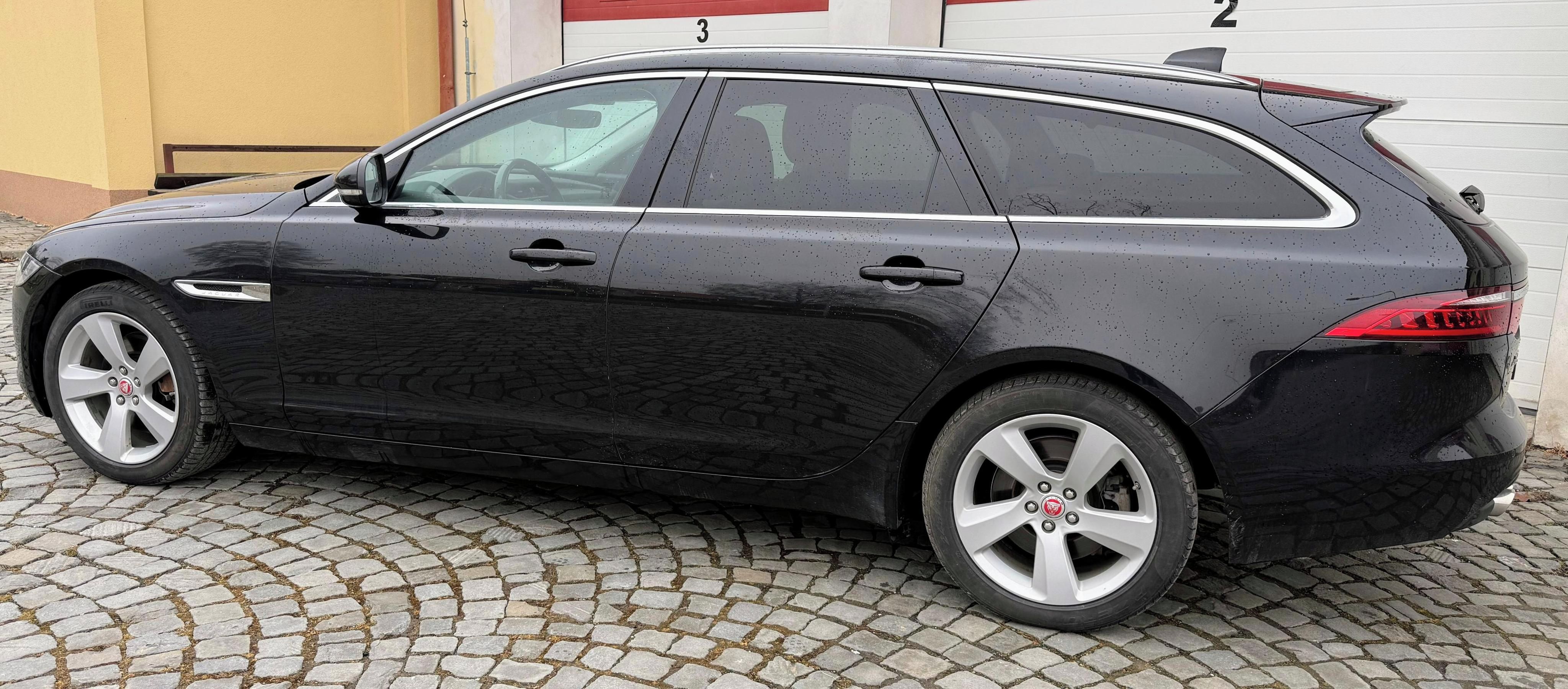 Jaguar XF, JAGUAR XF, X260, 2.0D 132kw - fotka 2