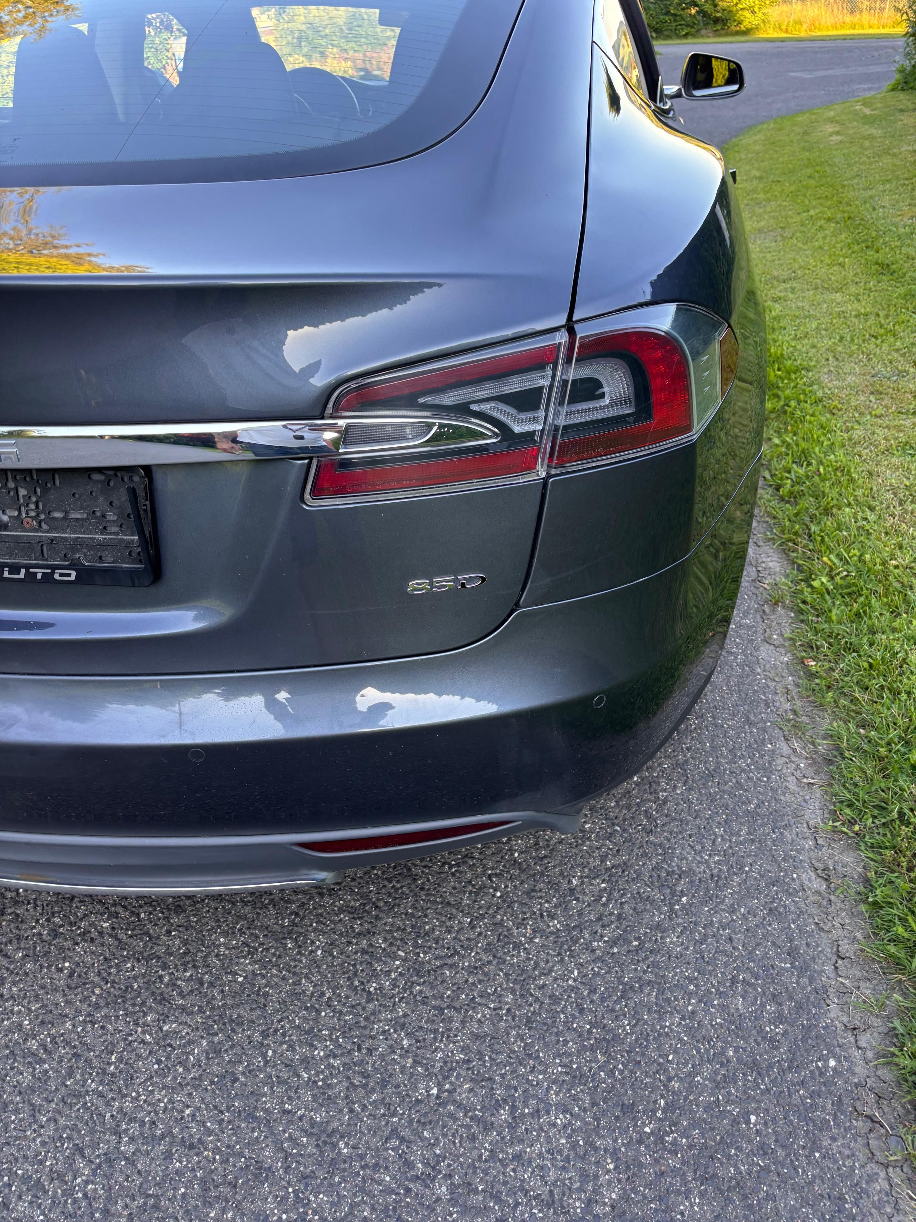 Tesla Model S, 85D AWD 89%SOH Servisováno - fotka 3