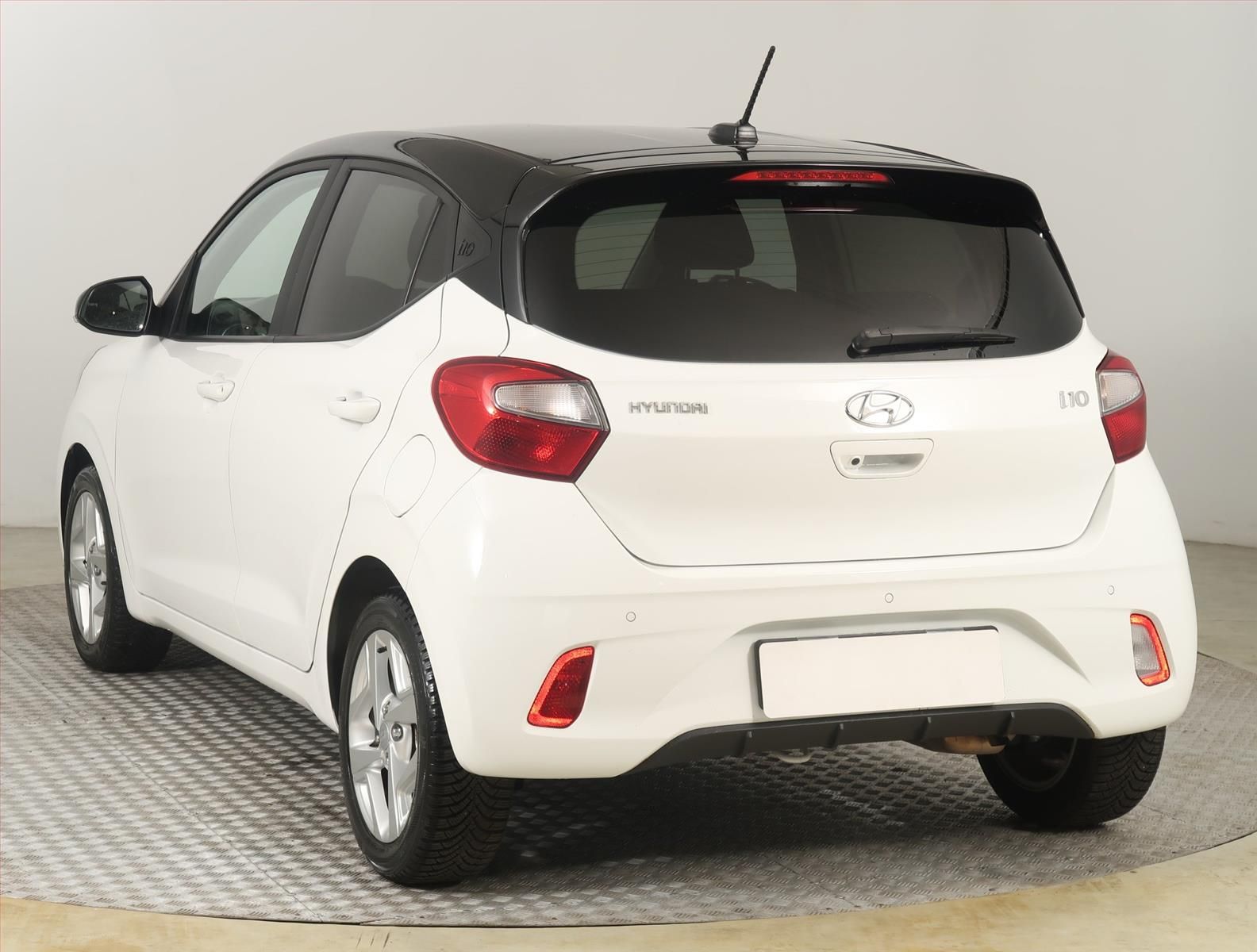 Hyundai i10, 1.0, Style, Serv.kniha - fotka 4