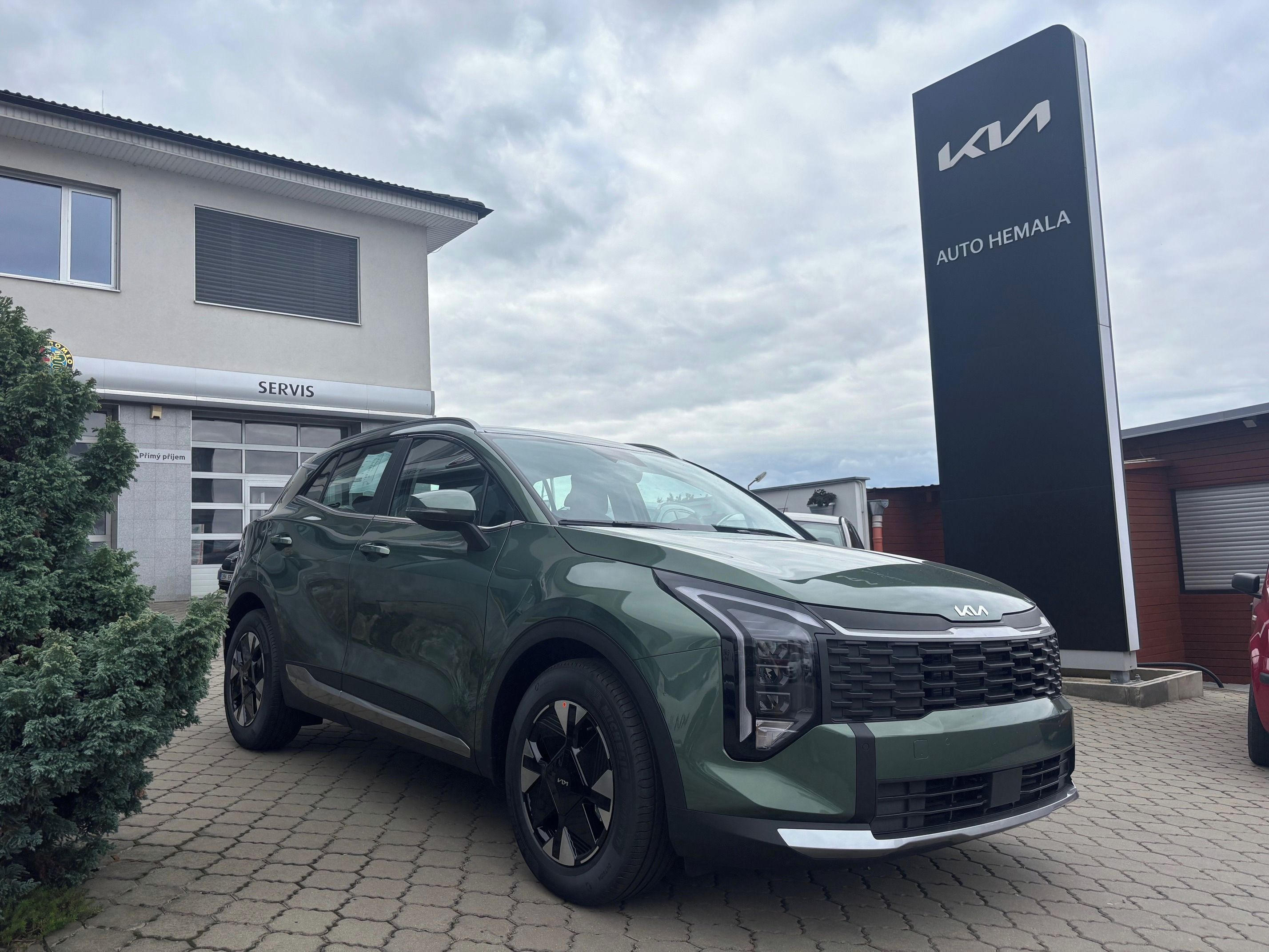 Kia Sportage, 1,6 T-GDi 4x2 7DCT EXCLUSIVE - fotka 3