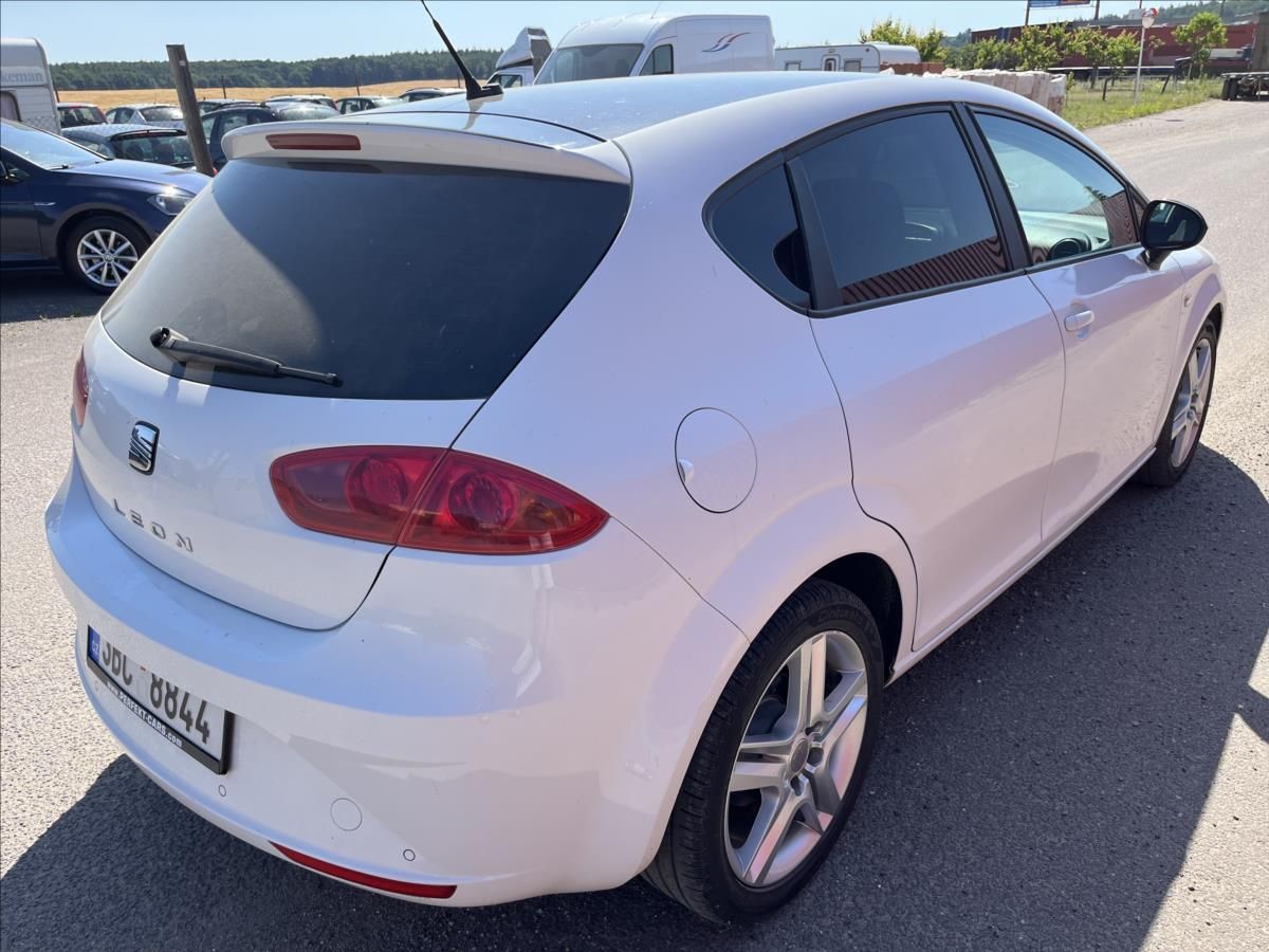 Seat Leon, 2,0 TDi SERVIS ROZVODY KLIMA - fotka 6