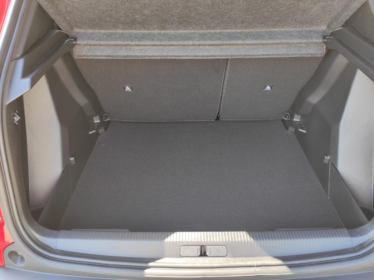 Peugeot 2008, ALLURE 1.2 TURBO 100k 2xkamera - fotka 6