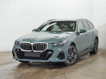550e Touring xDrive Tažné