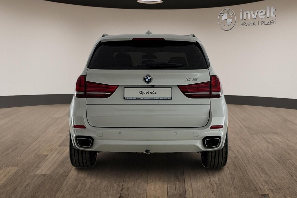 BMW X5, xDrive30d - fotka 4