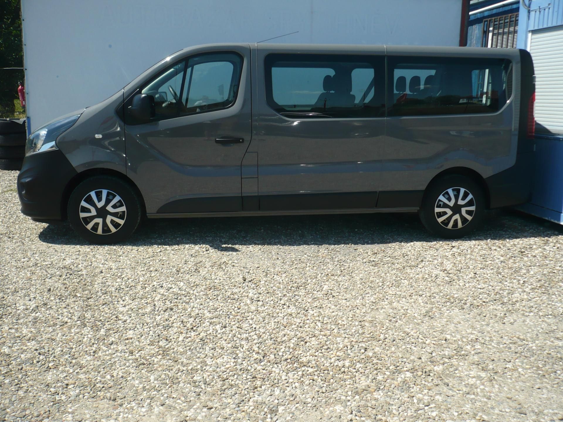 Opel Vivaro, 1.6 DCI 92Kw 9Míst Long - fotka 5