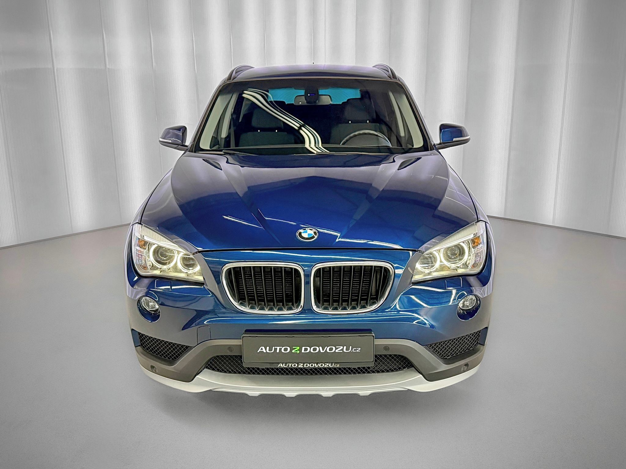 BMW X1, 2.0d xDrive ADVANTAGE, BI-XENO - fotka 3