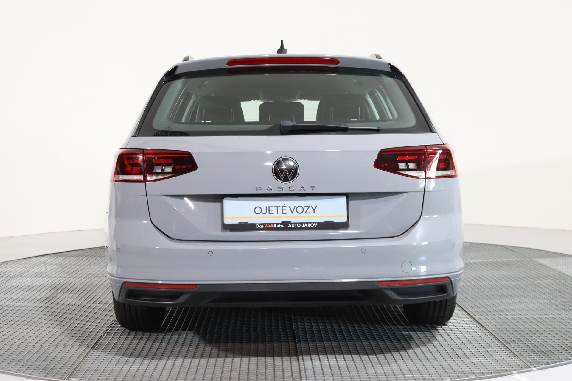 Volkswagen Passat, VARIANT 2,0 TDI BASIC /LED,ACC - fotka 6