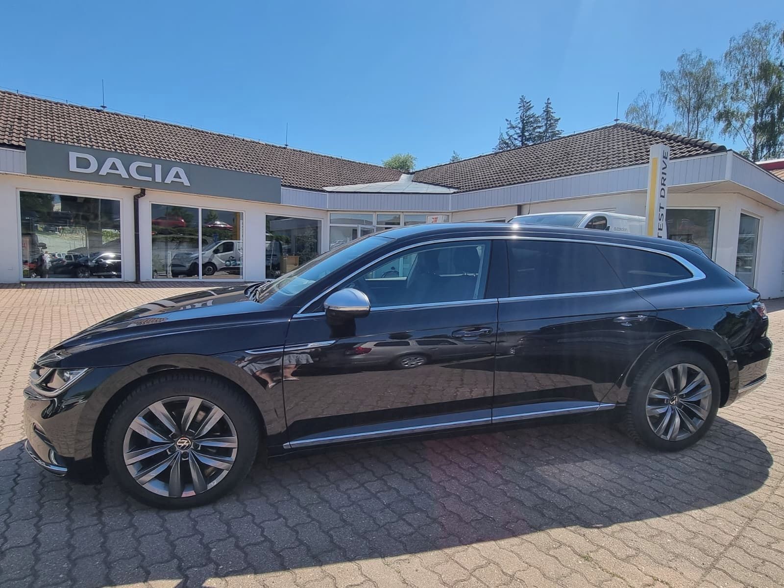 Volkswagen Arteon, 2.0 TDI 110 kW DSG Elegance - fotka 3