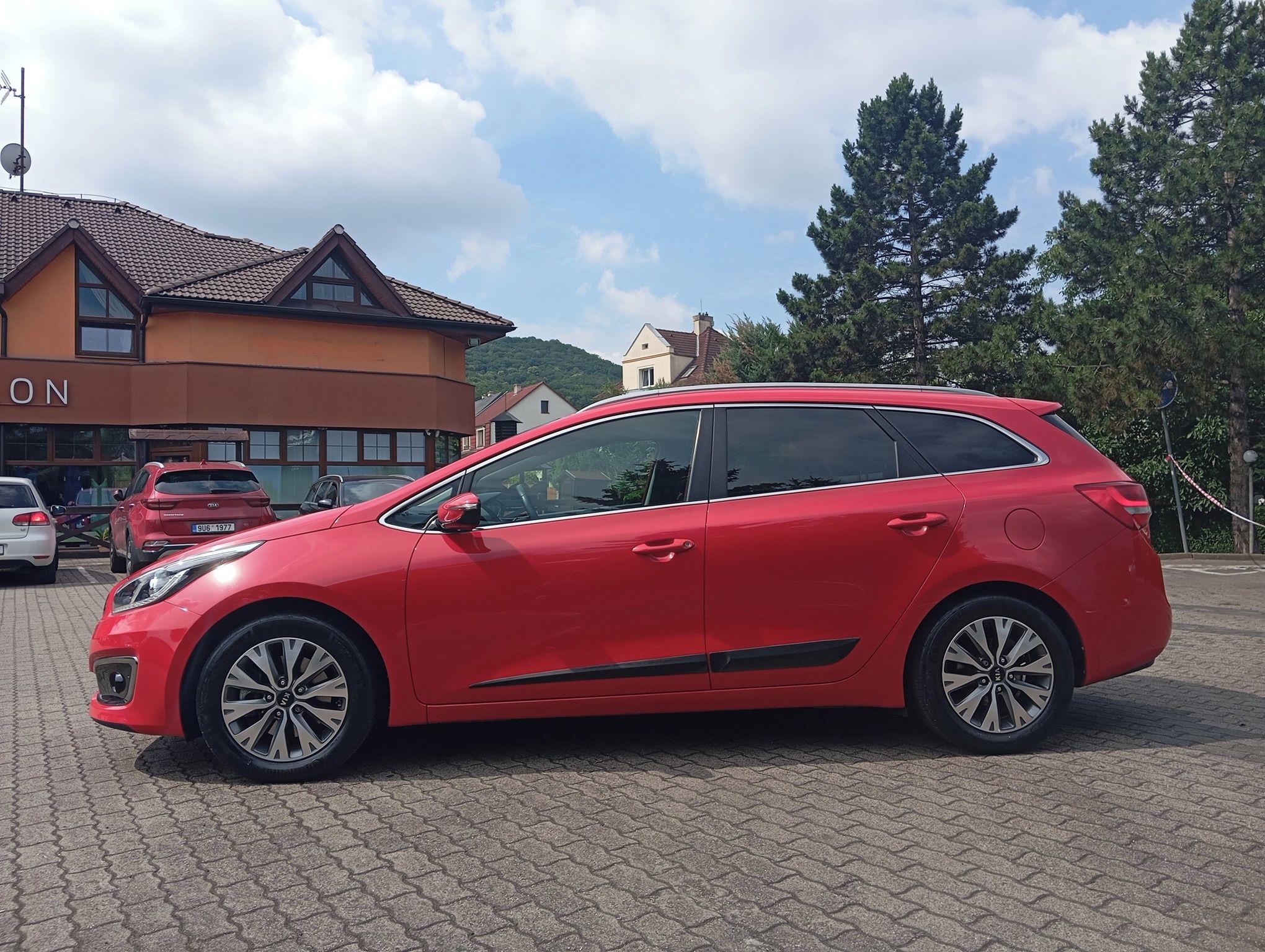 Kia Cee´d SW, 1.6 GDi TOP 2018 - fotka 5