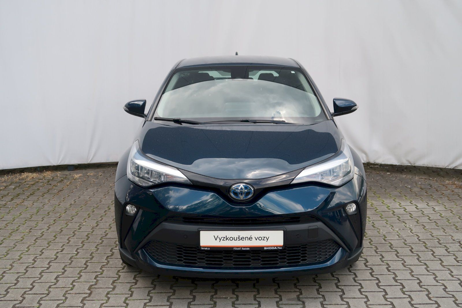 Toyota C-HR, Comfort Business 1,8  Hybrid e - fotka 4
