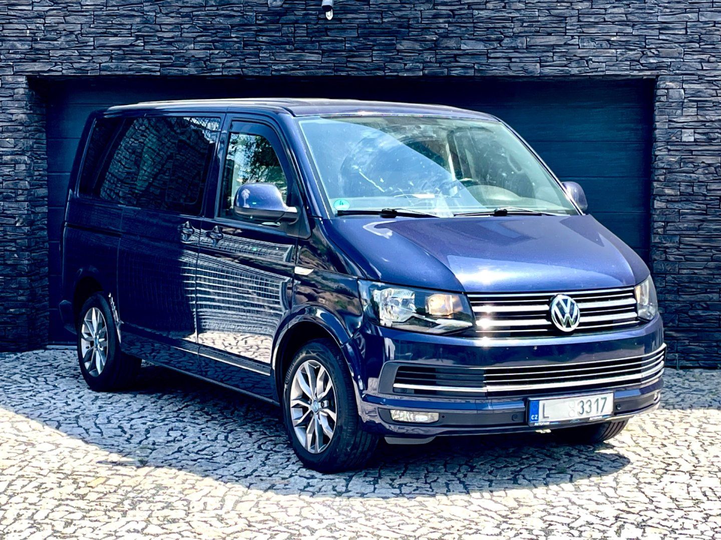 Volkswagen Multivan, 2.0 TDI - fotka 4