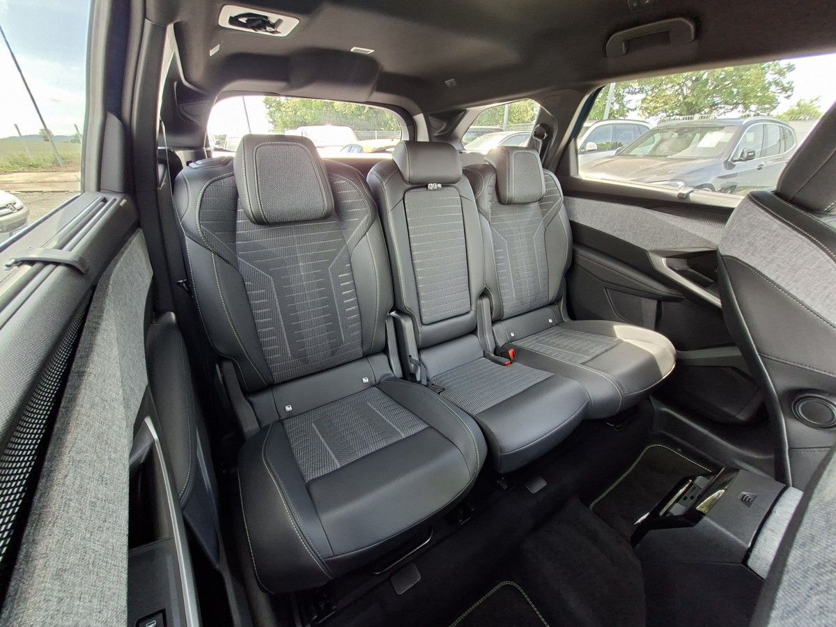 Peugeot 5008, GT - SUMMER BLUE 145 e-DCS6 - fotka 6