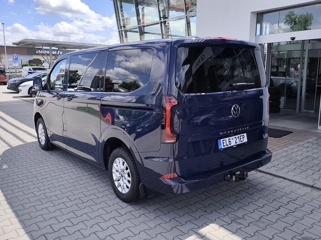 Volkswagen Caravelle, 160 kW 85 kW - fotka 4