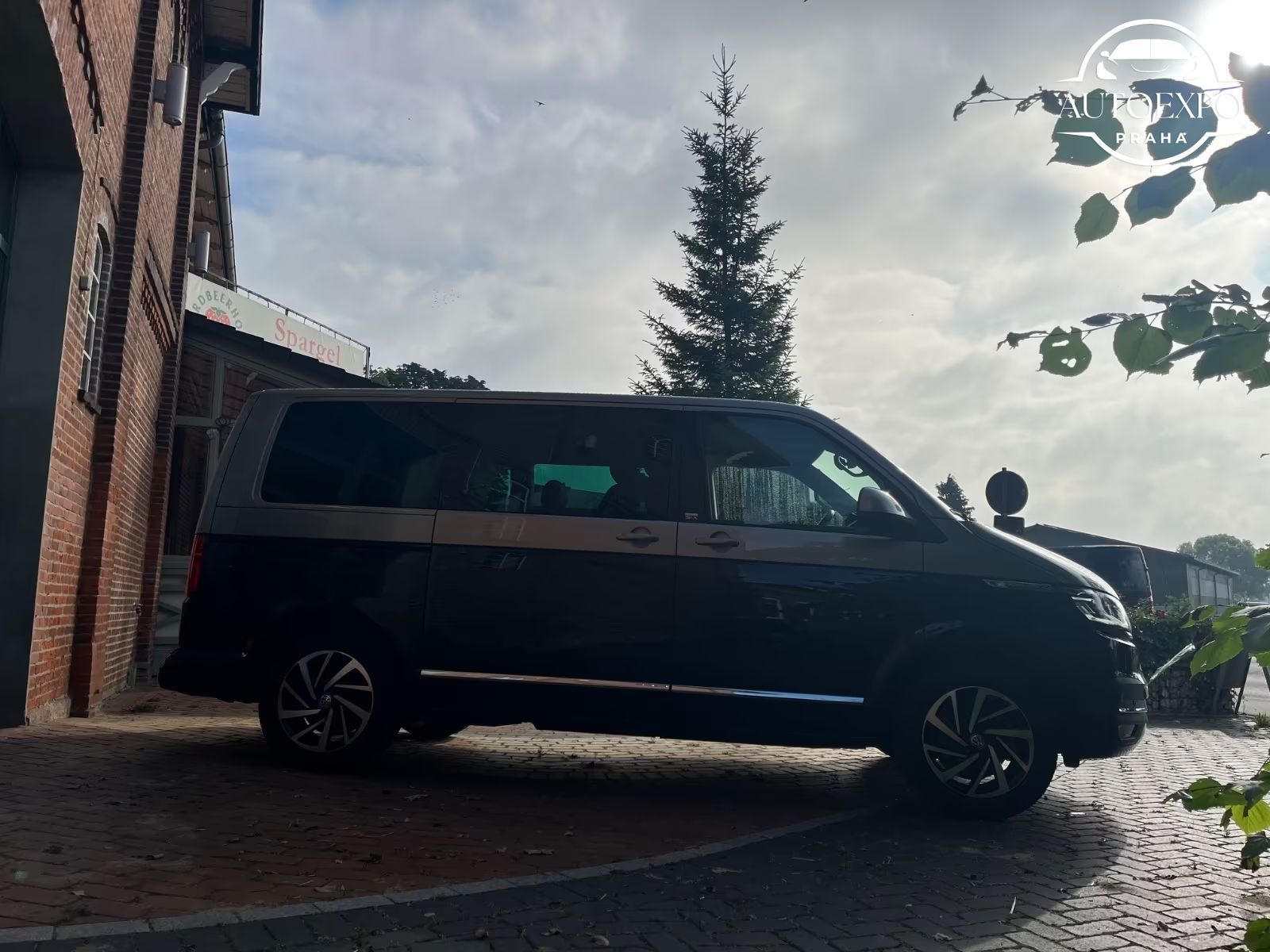 Volkswagen Multivan, Generation Six DSG - fotka 3