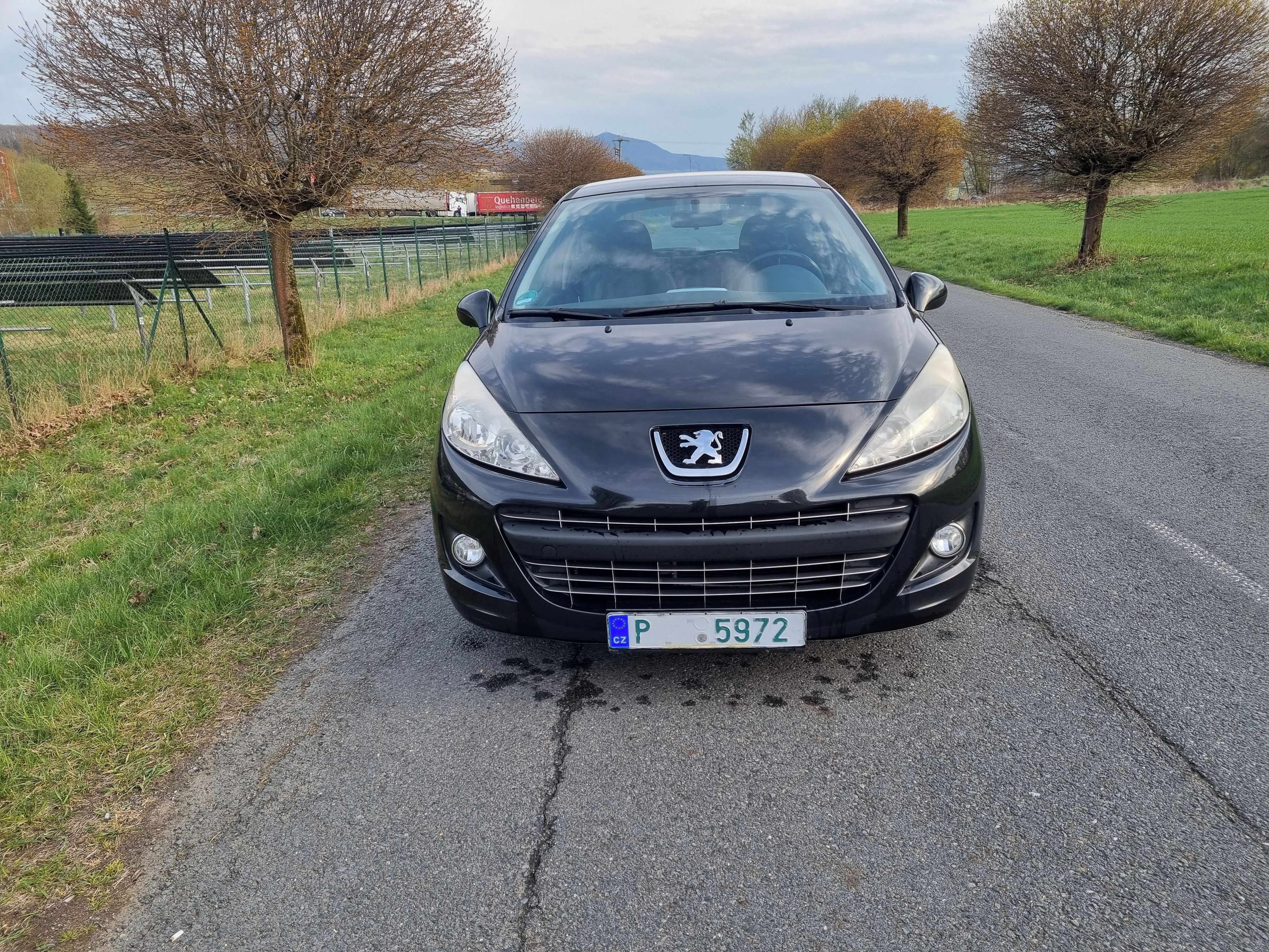 Peugeot 207, 1.4i 70 kw - fotka 3