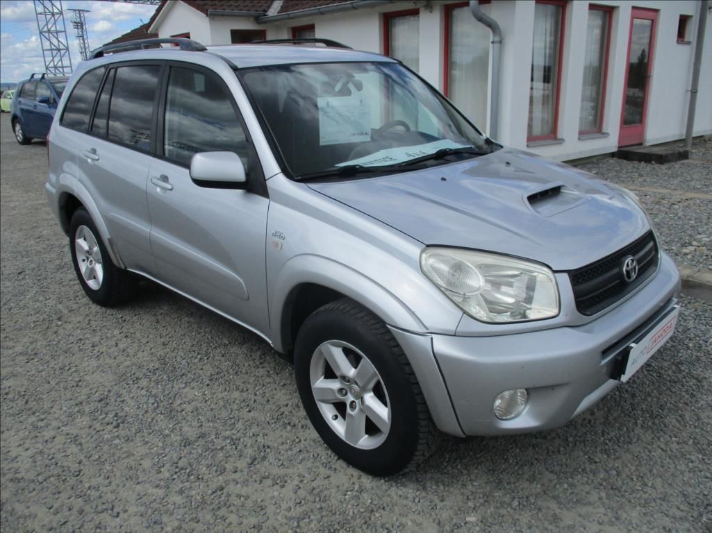 Toyota Rav4, 2,0 D4D, klima,4x4,servis,tažn
