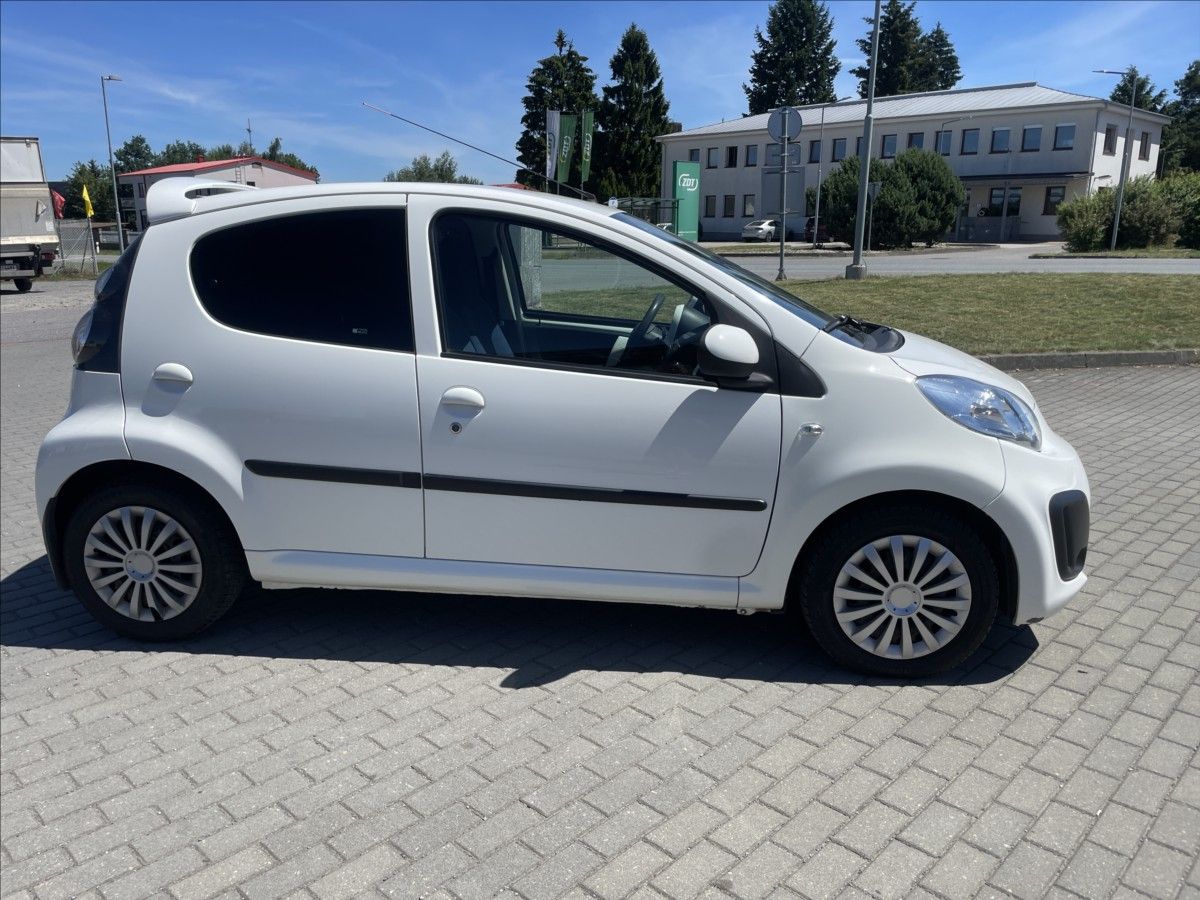 Citroën C1, 1,0 i 50kw CZauto,po STK,Klima - fotka 5