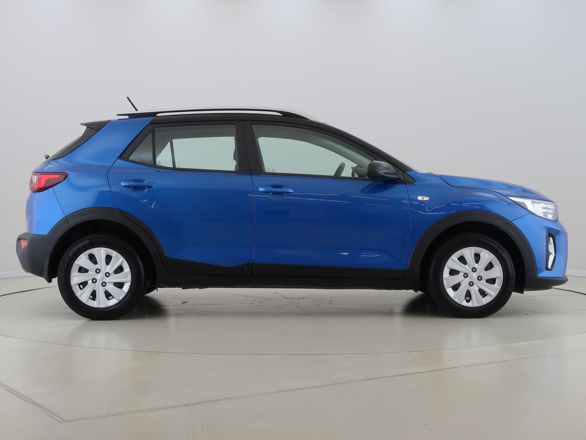 Kia Stonic, 1.2DPI,62kW,CZ,1Maj,Comfort - fotka 4