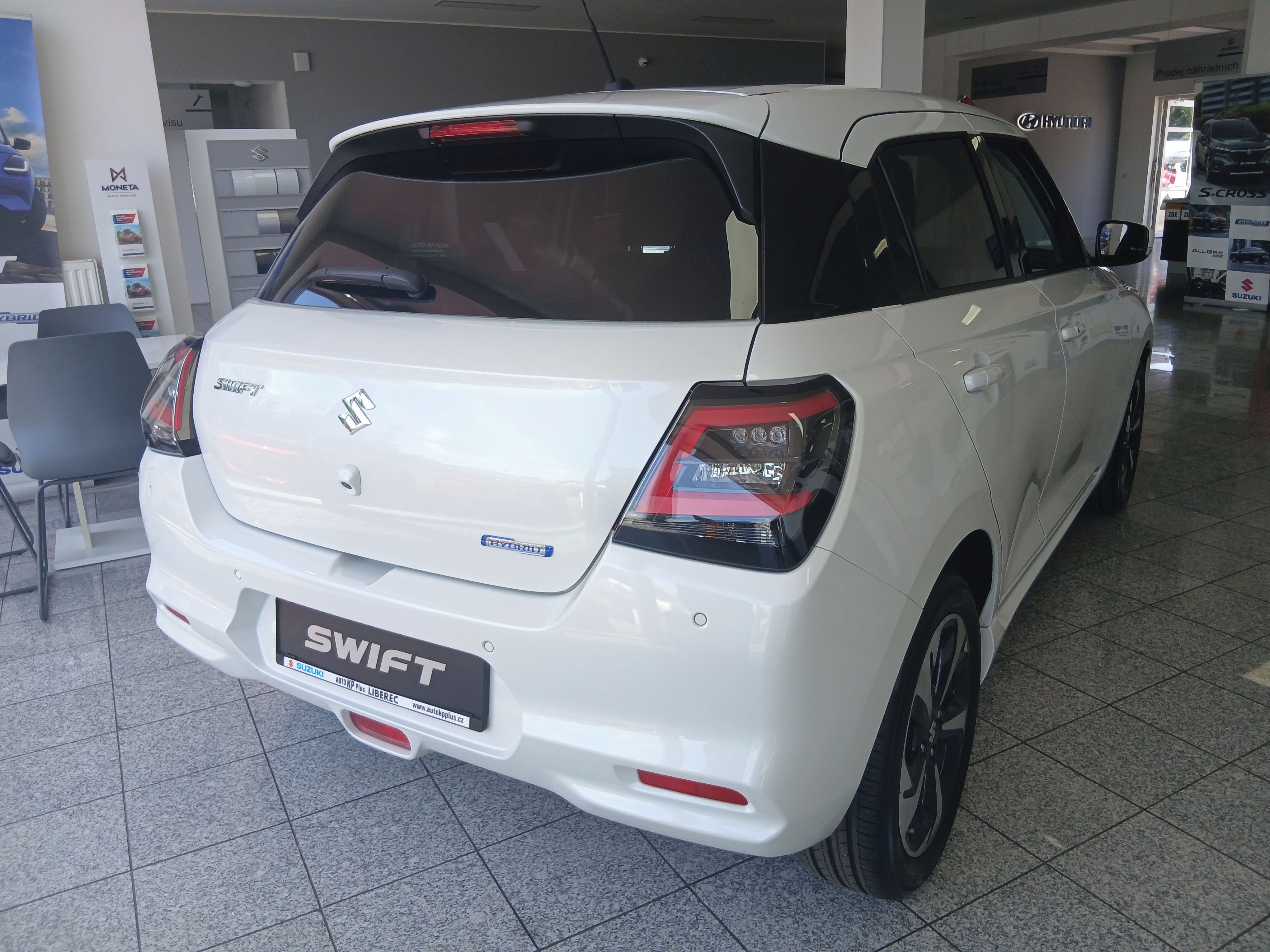 Suzuki Swift, 1,2 ELEGANCE + BONUS - fotka 4