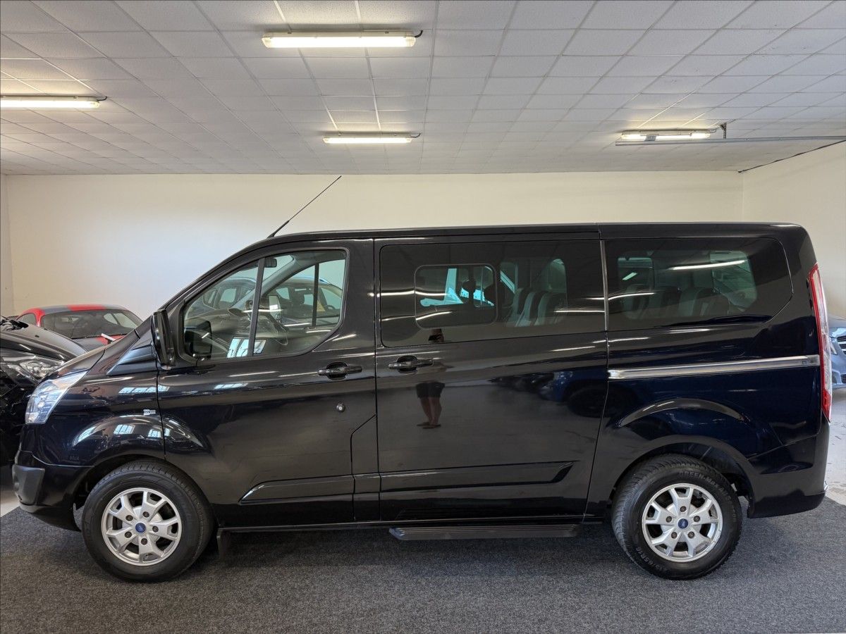 Ford Tourneo Custom, 2,2 TitaniumX,114kW,po servisu - fotka 3