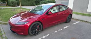Tesla Model 3, Performance Highland