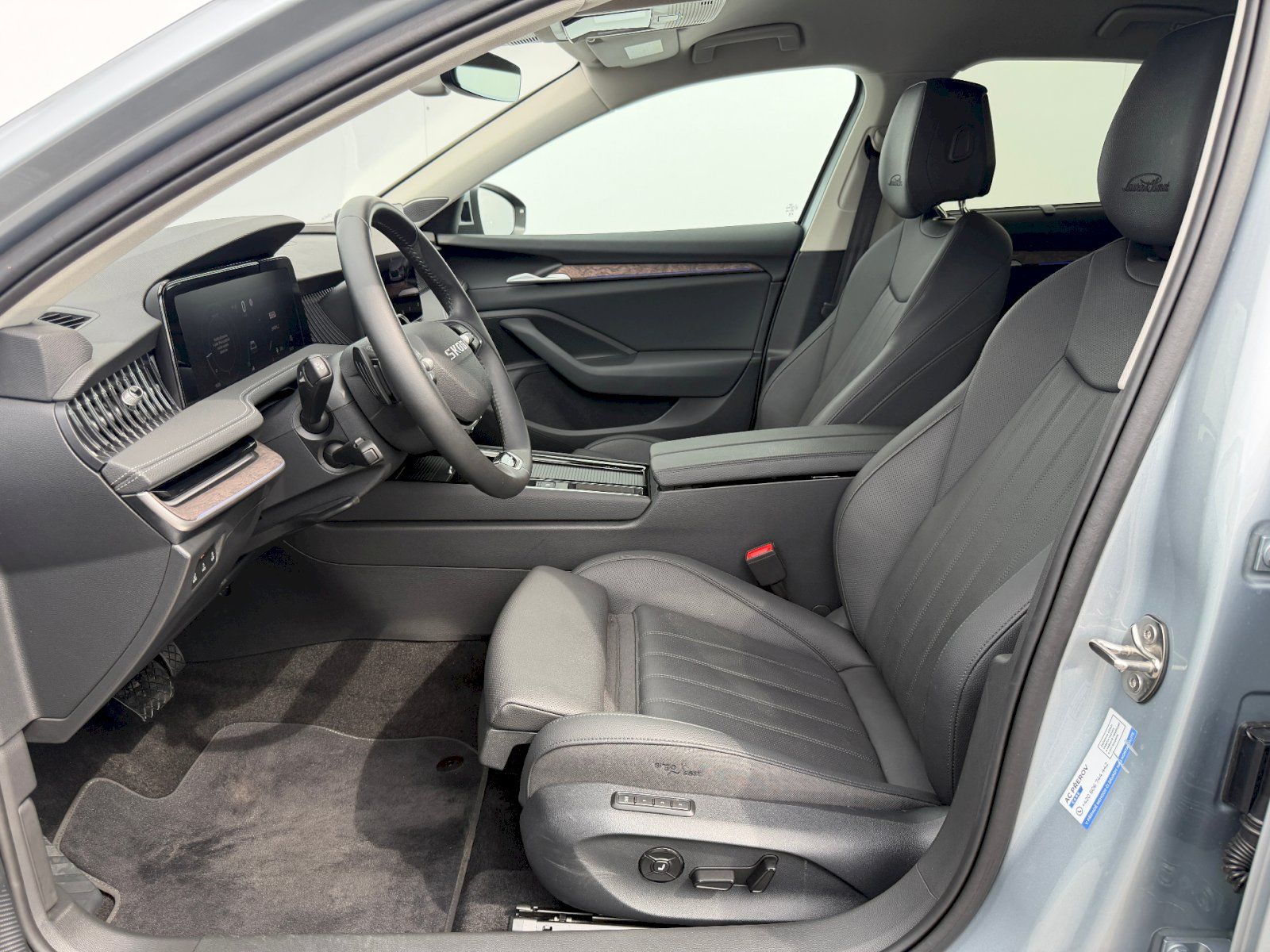 Škoda Superb, 2.0 TDI 142kW 4x4 L&K Nez.Tope - fotka 5