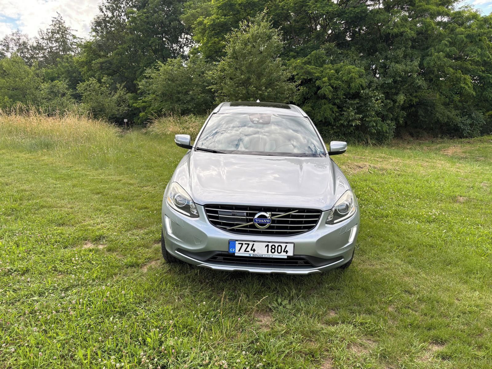 Volvo XC60, D4 nezávislé topení, 4x4 - fotka 2