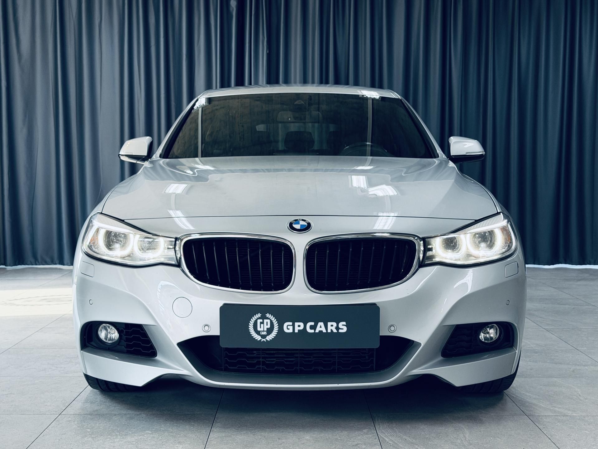 BMW Řada 3, 335d*X-drive*M-packet*CZ* - fotka 2