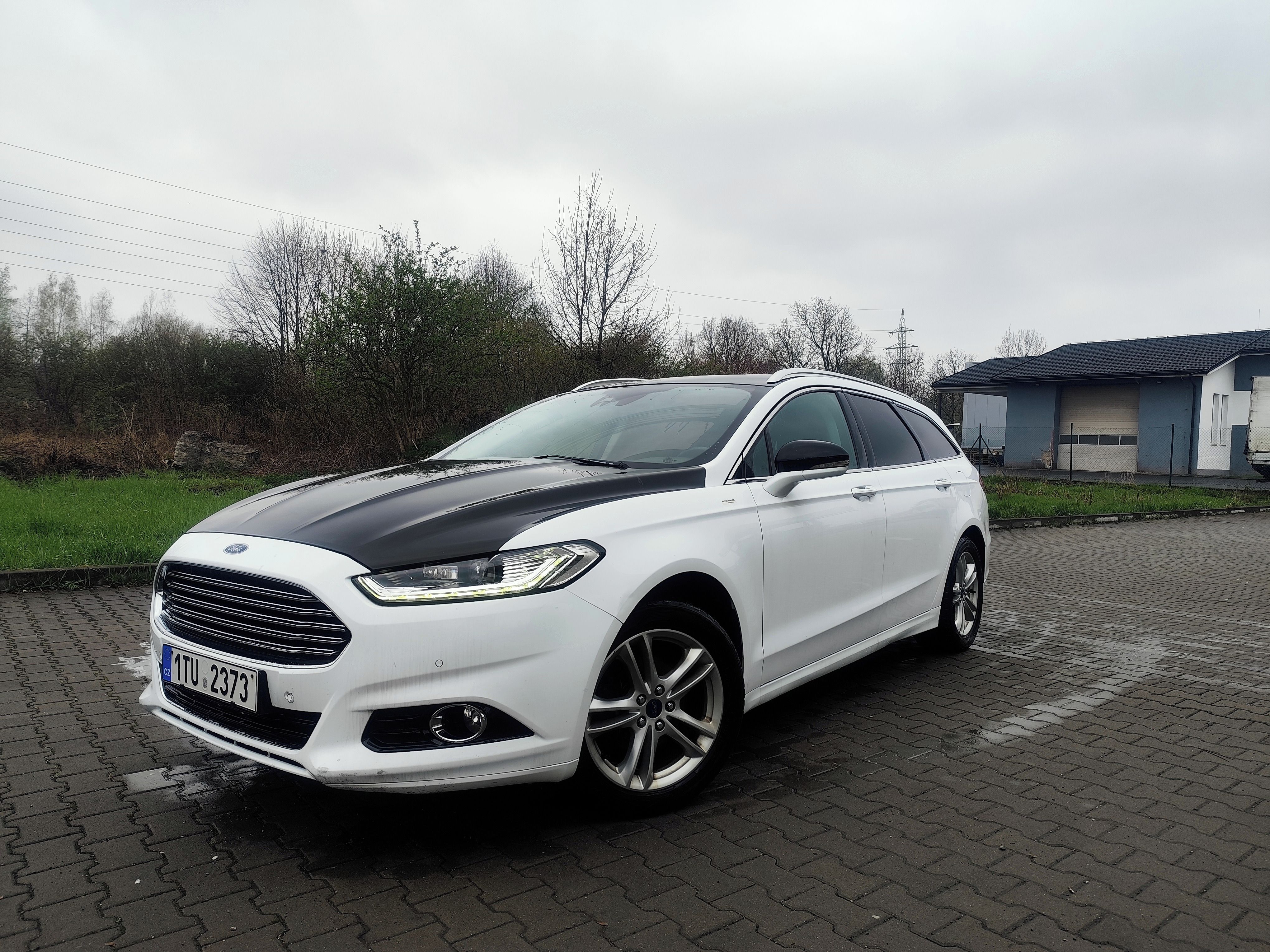 Ford Mondeo - fotka 2