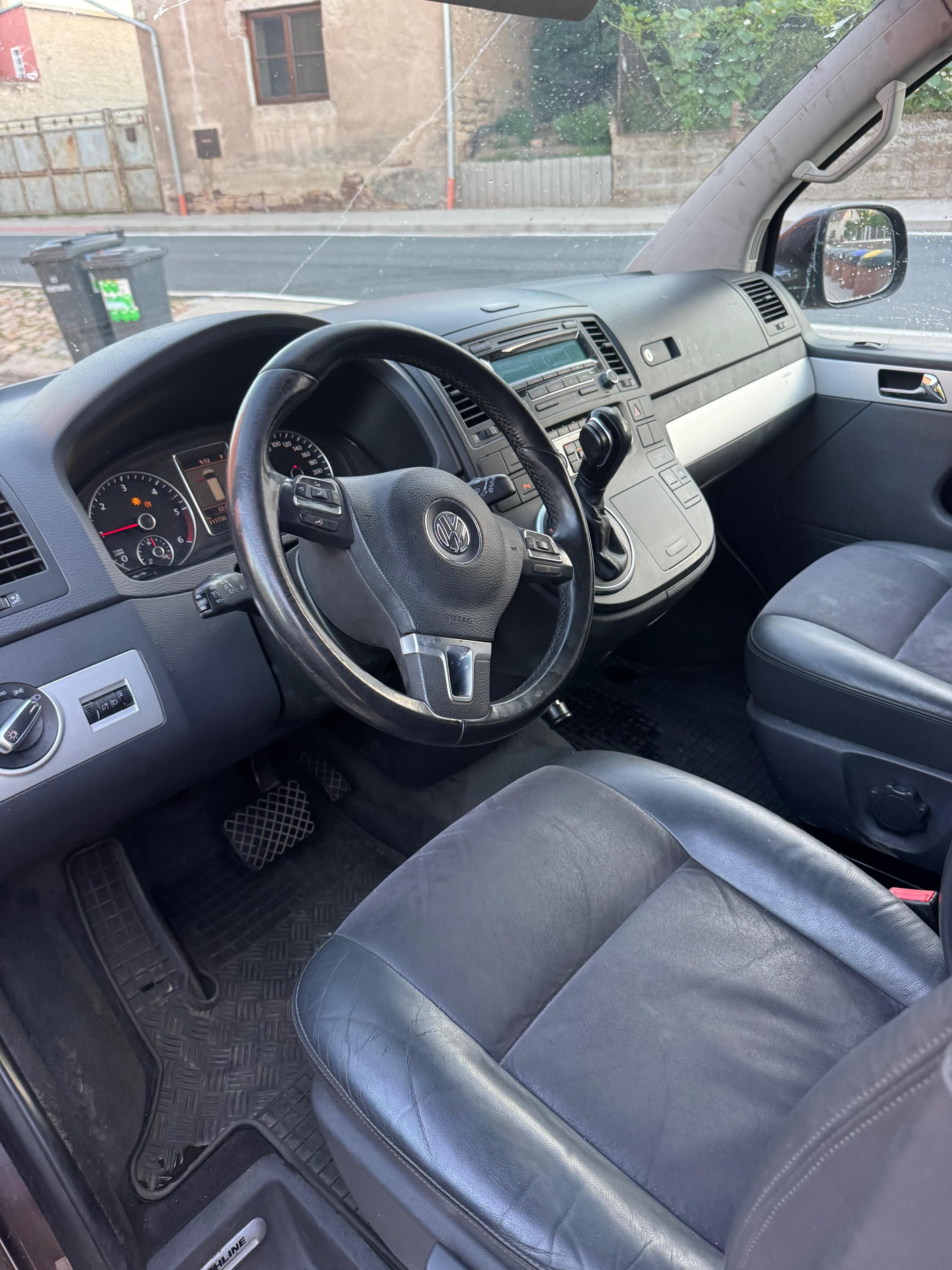Volkswagen Multivan, Volkswagen Multivan T5.1 Facel - fotka 4