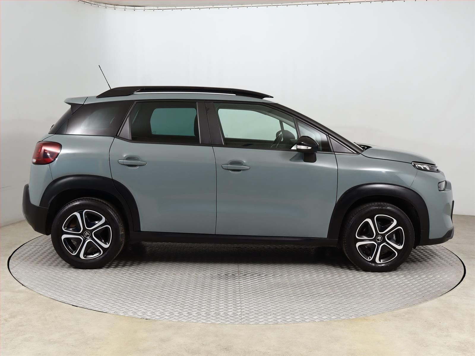 Citroën C3 Aircross, 1.2 PureTech, Feel, ČR,1.maj - fotka 6