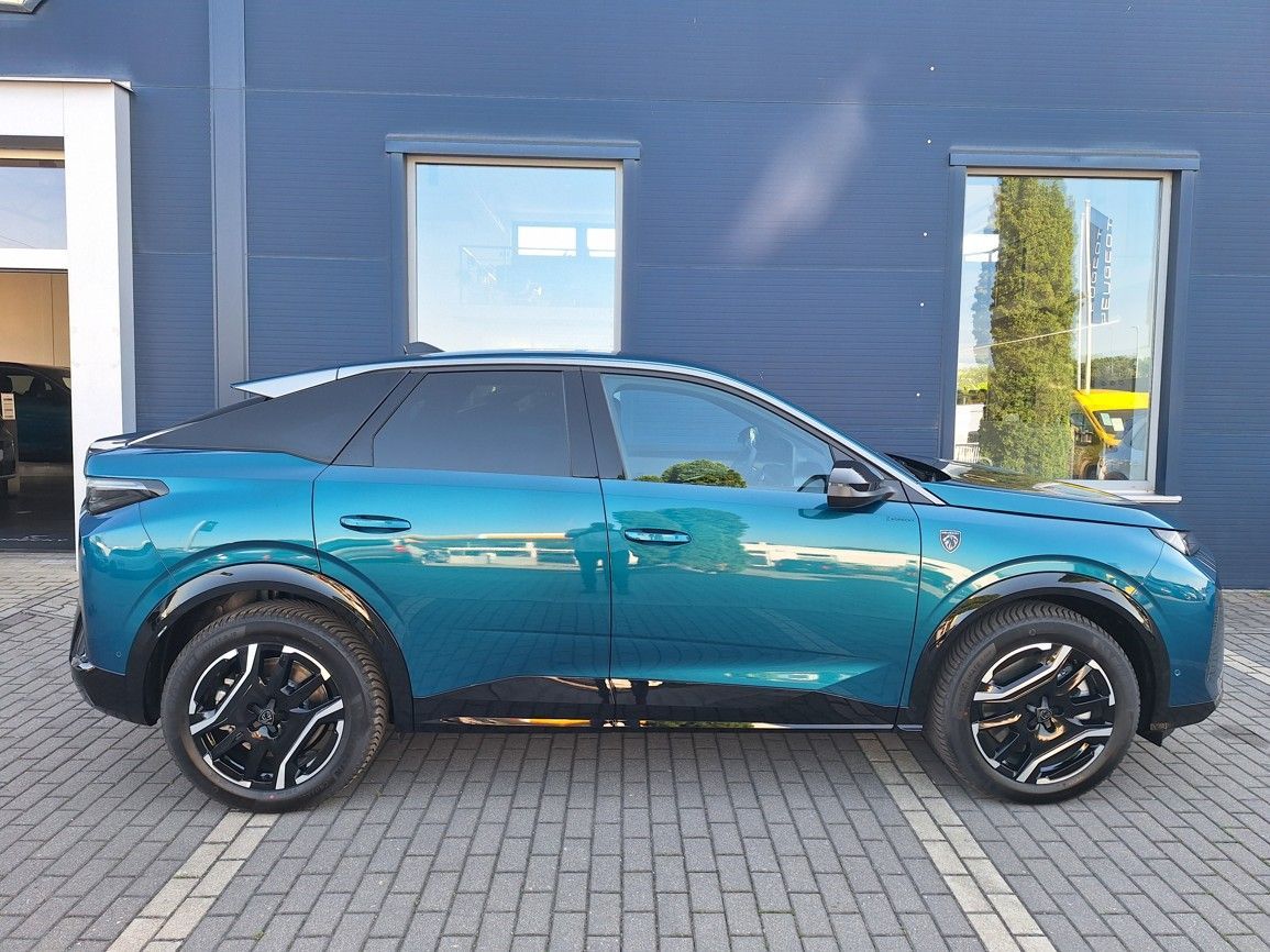Peugeot 3008, GT Elektromotor 157 kW / 210 k - fotka 6