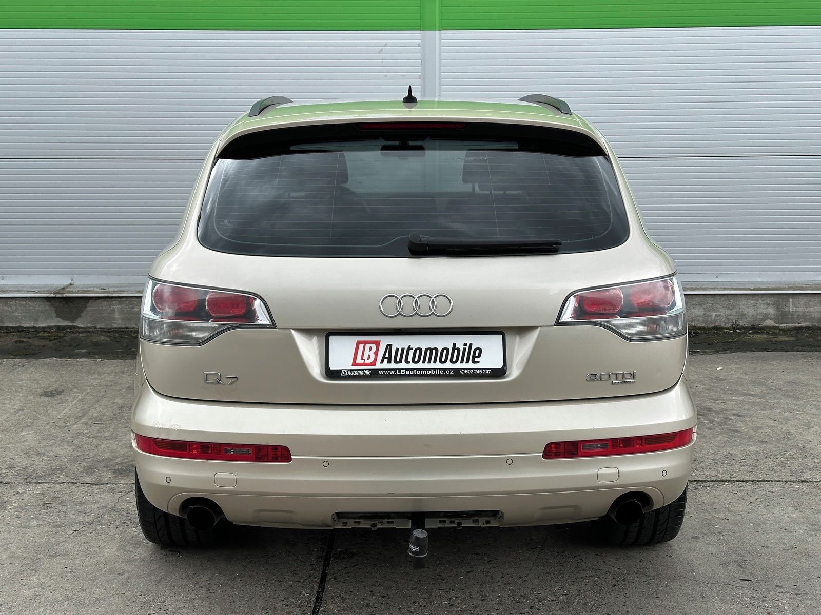 Audi Q7, 3.0TDi 4x4 Webasto TAŽNÉ ALU21 - fotka 5