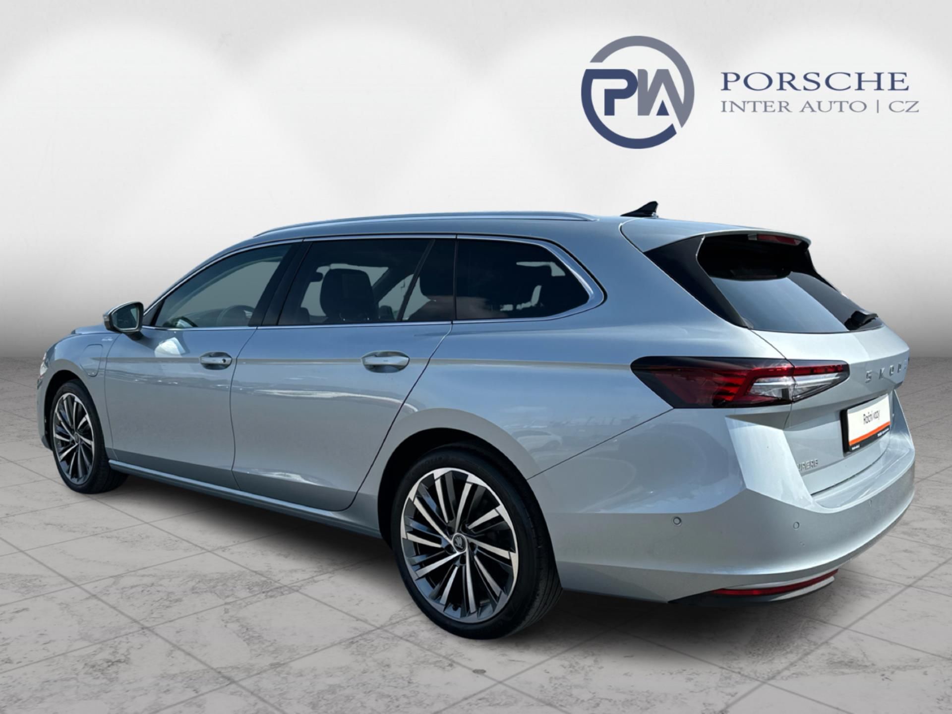 Škoda Superb, iV 1,5 TSI / 150 kW L&K DSG, T - fotka 4