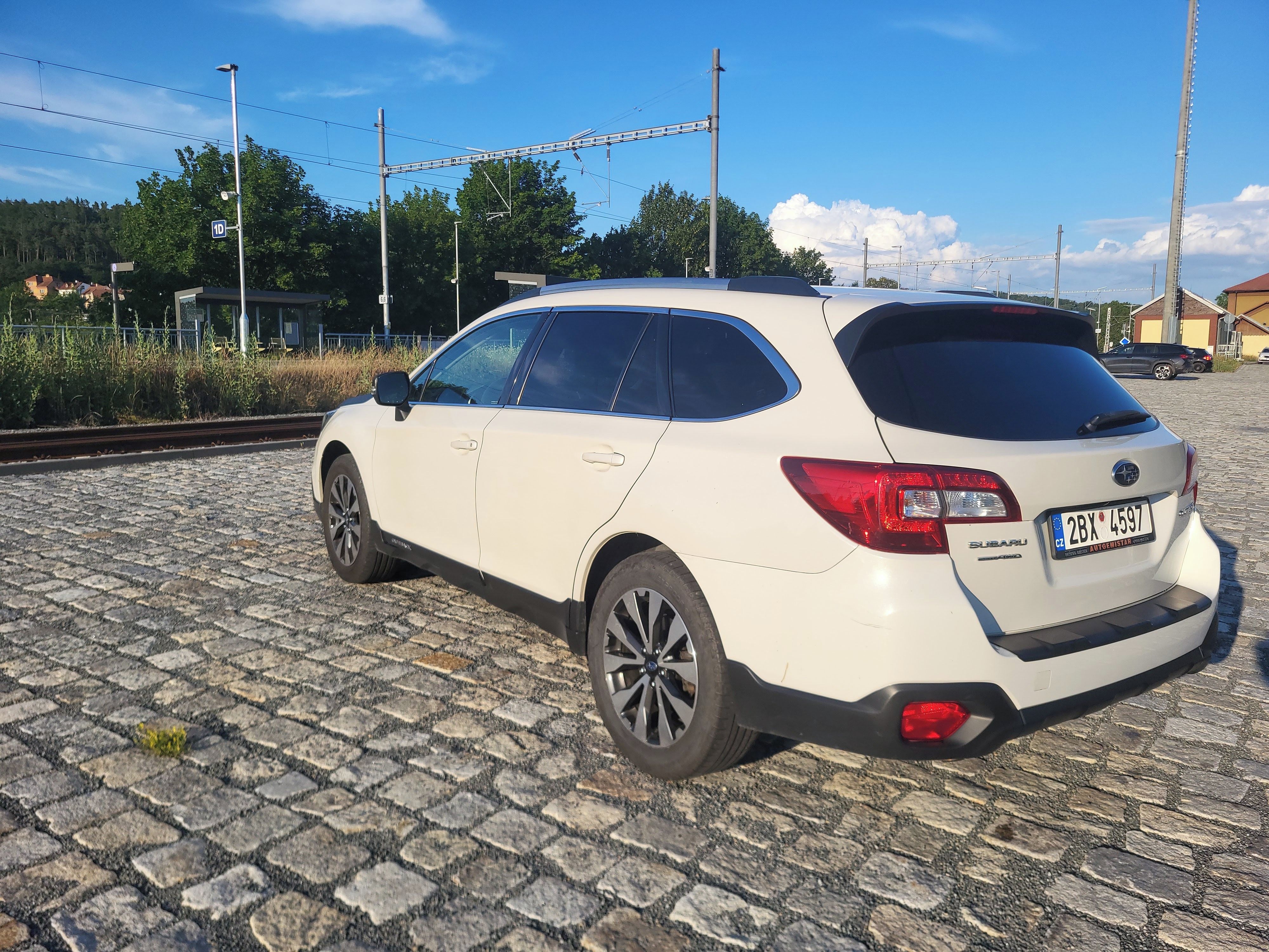 Subaru Outback, garážovaný vůz - fotka 3